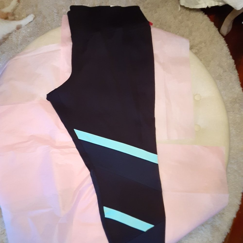 NWT LIVI Power leggings sz 26/28 black blue
